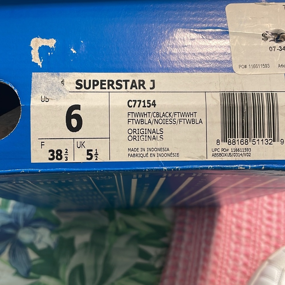 Adidas Superstar White with Black Stripes - Picture 2 of 7